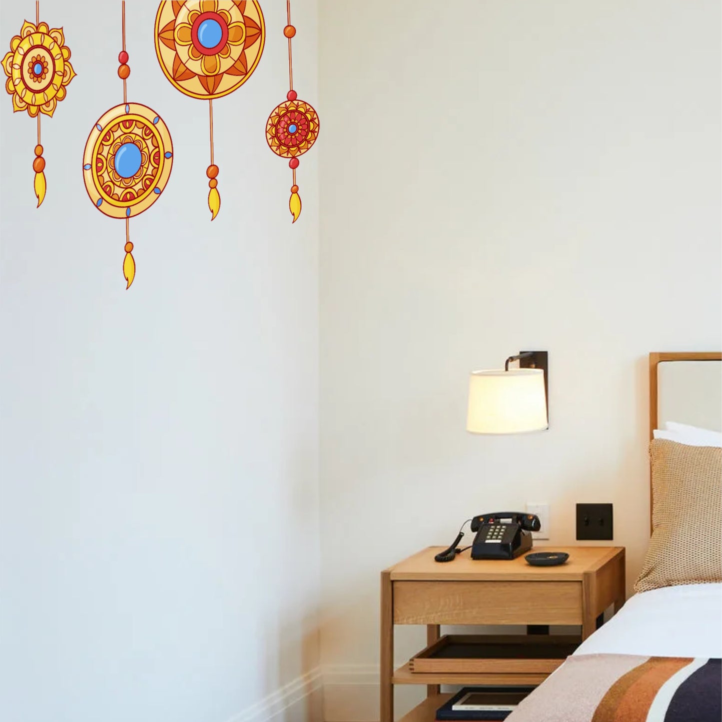 GOLDEN MEDALLION PENDANT