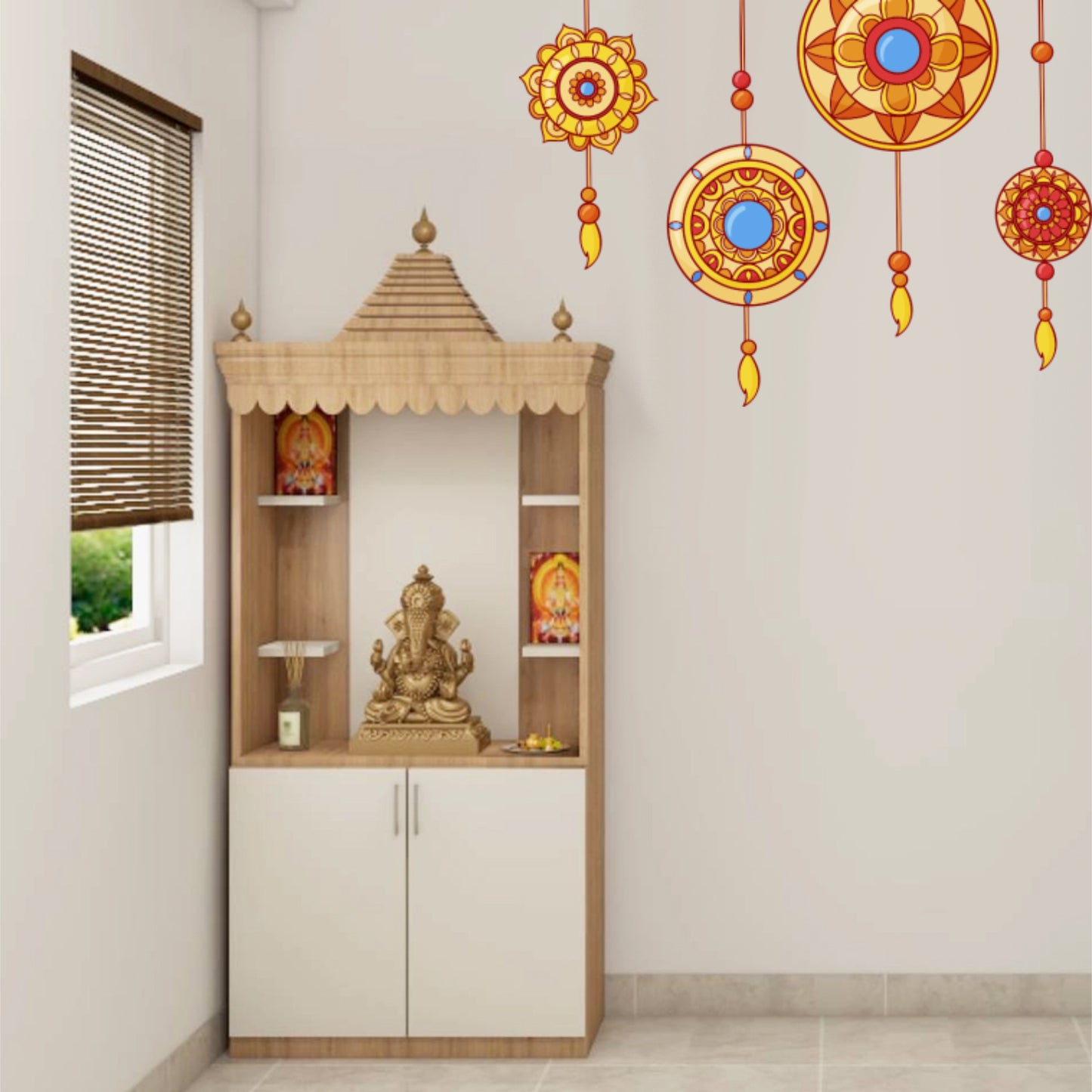 GOLDEN MEDALLION PENDANT